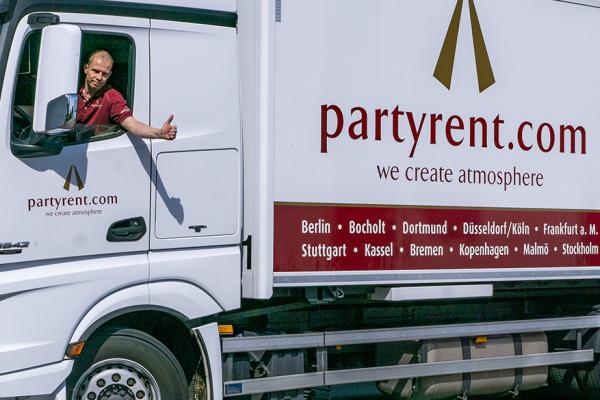 LKW-LenkerIn/LogistikerIn CE (m/w/d) gesucht